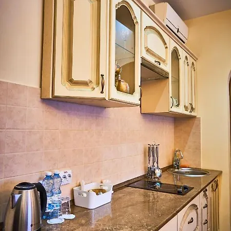 двокімнатні на лукіяновича, 3 Apartamento *