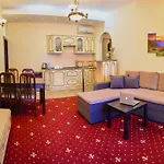 двокімнатні на лукіяновича, 3 Daire *